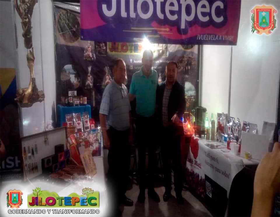 Promoción de productos en la feria de Banderilla.