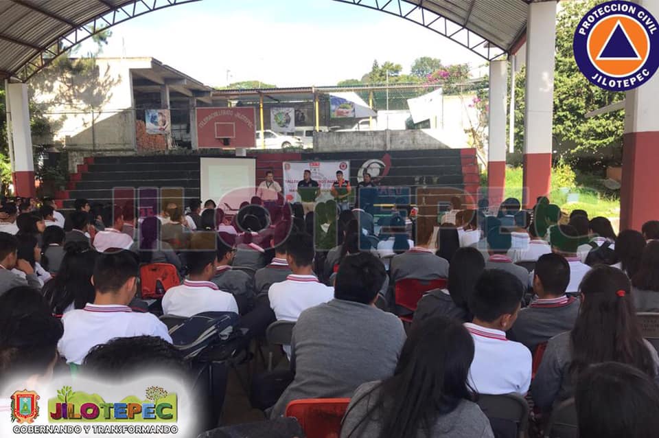 “Taller de primeros auxilios y manejo de emergencias” “Taller de primeros auxilios y manejo de emergencias”